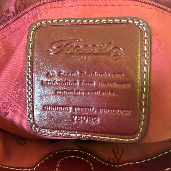 Fossil business satchel, red leather 13”by 15” - Picture 6 of 9